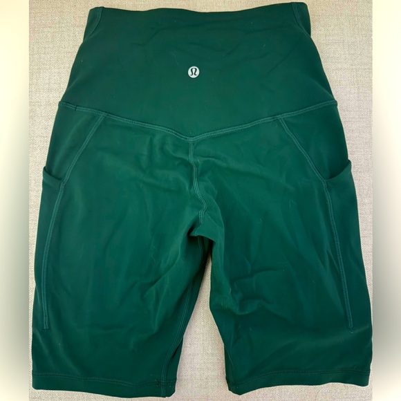 lululemon athletica Green Athletic Shorts - Picture 1 of 2